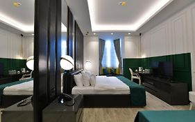 Royal Wellness And Spa