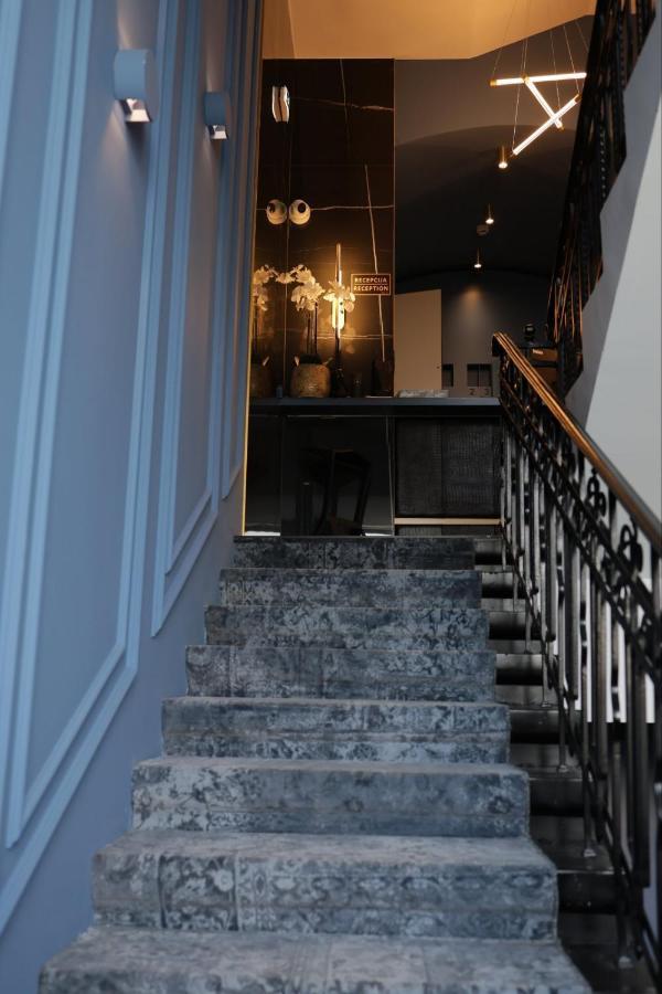 Royal Wellness And Spa Рума Екстериор снимка