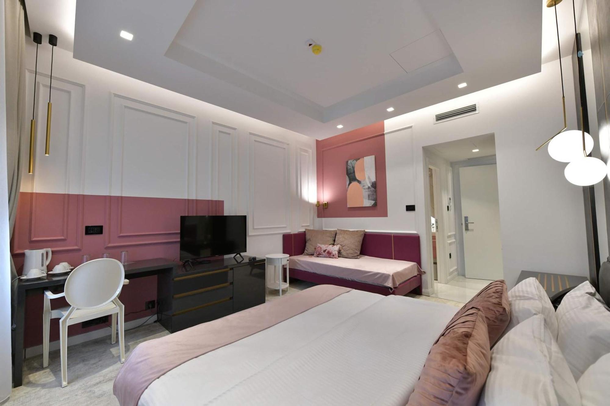 Royal Wellness And Spa Рума Екстериор снимка